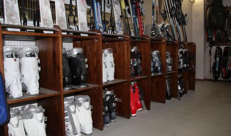 Гараж. Гостевой дом Усадьба Парфенова, пос. Каменномостский