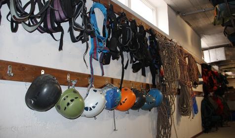 Гараж. Гостевой дом Усадьба Парфенова, пос. Каменномостский