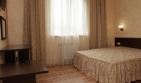 Двух- и трехместные номера с общим балконом. Отель Уют, г. Адлер