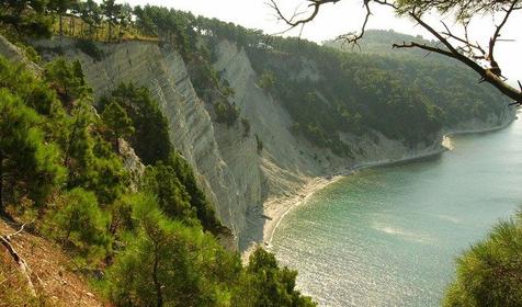 Автокемпинг "Голубая бездна". п. Дивноморское, 3-й километр на Джанхот