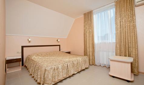 Люкс с мини-кухней. Отель Уют, г. Адлер