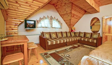 Люкс со смежными комнатами. Ресторанно-гостиничный комплекс Старый замок, г. Горячий Ключ