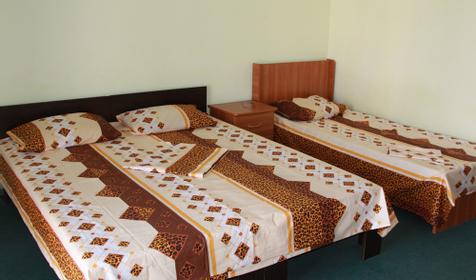 Трехместный с балконом. Гостевой дом Семейный, г. Геленджик, мкр. Голубая бухта