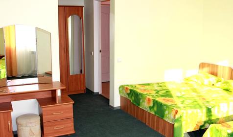 Четырехместный с балконом. Гостевой дом Семейный, г. Геленджик, мкр. Голубая бухта