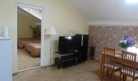 Апартаменты. Отель Континент, г. Анапа