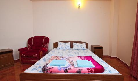 Двухкомнатный люкс. Гостиница Кубань, пос. Новомихайловский