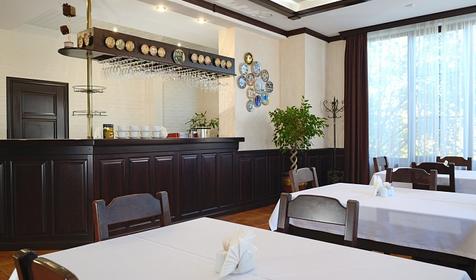 Главный корпус. Гостевой дом Усадьба Парфенова, пос. Каменномостский