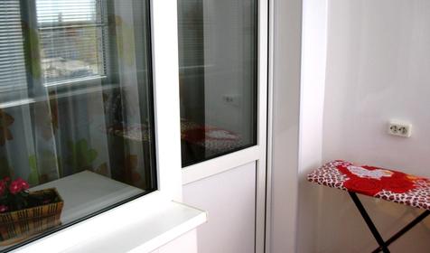 Двухкомнатная квартира по ул. Октябрьская, г. Ейск