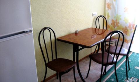 Двухкомнатная квартира по ул. Октябрьская, г. Ейск