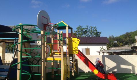 Детская площадка. Частный дом Наутилус, Туапсинский район, п. Новомихайловский