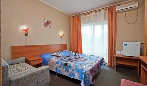 Трехместный стандарт без балкона. Гостевой дом Фантазия, Туапсинский район, п. Агой