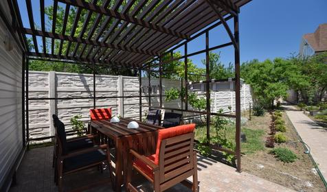 Гостевой дом АЗОВ ИНН, Темрюкский район, п. Кучугуры