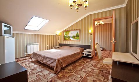 Семейный номер мансарда. Гостиничный комплекс Астория, г. Анапа, п. Витязево