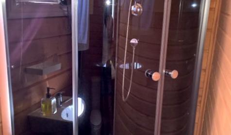 Однокомнатный номер. Гостевой дом Старый сад, п. Криница