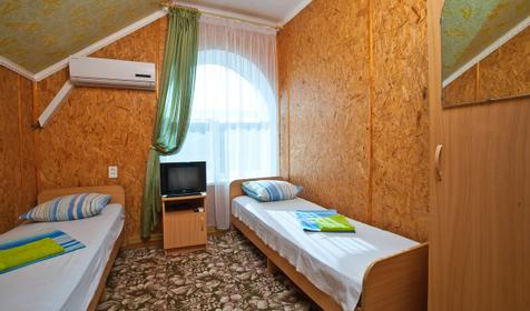 Двухместный с удобствами на этаже. Гостевой дом Санта-Барбара, п. Джубга