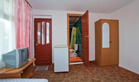 Трехместный номер. Мини-отель Каприз, п. Вардане