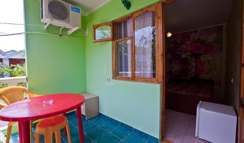 Двухместный номер с балконом. Гостевой дом Лика-Ника, г. Сочи, Лазаревский район, п. Лоо