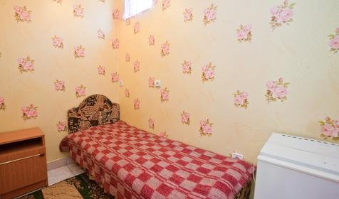 Трехместный номер с балконом. Гостевой дом Лика-Ника, г. Сочи, Лазаревский район, п. Лоо