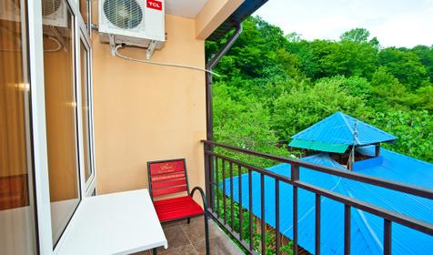 Двухместный люкс. Гостевой дом Луиза, г. Сочи, Лазаревский район, п. Лоо