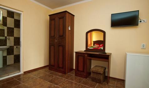 Четырехместный люкс. Гостевой дом Луиза, г. Сочи, Лазаревский район, п. Лоо