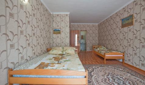 Трехместный номер. Коттедж Свирская прохлада, г. Сочи, п. Лазаревское