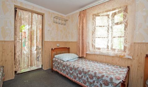 Трехместный эконом №13. Гостевой дом Киви, г. Сочи, п. Лазаревское