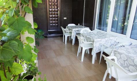 Терраса. Номер ПК Мечта. Гостевой дом Киви, г. Сочи, п. Лазаревское