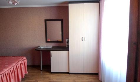 Двухкомнатный Люкс. Гостевой дом Дельфин, г. Адлер