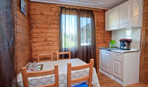 Двухкомнатный номер. Гостевой дом Старый сад, п. Криница