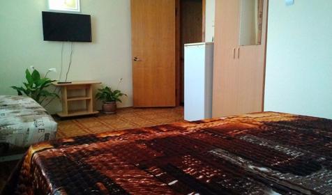 Полулюкс. Гостевой дом Голубая бухта, г. Геленджик.