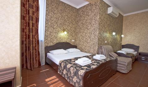 Люкс пятиместный с французским балконом. Гостевой дом Дольче Вита, г. Анапа, п. Витязево