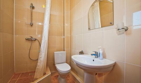 Трехместный номер. Гостевой дом Золотой каштан, г. Геленджик, с. Архипо-Осиповка