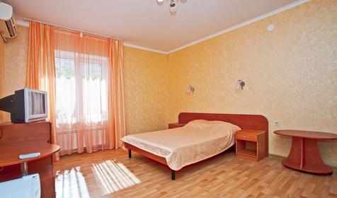 Четырехместный номер. Гостевой дом Золотой каштан, г. Геленджик, с. Архипо-Осиповка