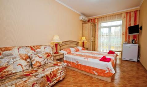 Четырехместный полулюкс. Гостиница Прометей, Корпус 3, г. Геленджик, с. Дивноморское