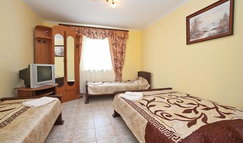 Стандарт трехместный. Частный отель Вероника, г. Геленджик, п. Кабардинка