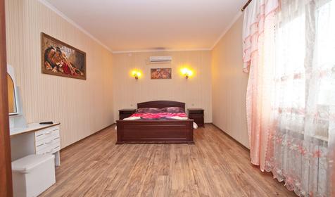 Люкс двухкомнатный. Гостиница Вероника, г. Геленджик, с. Кабардинка