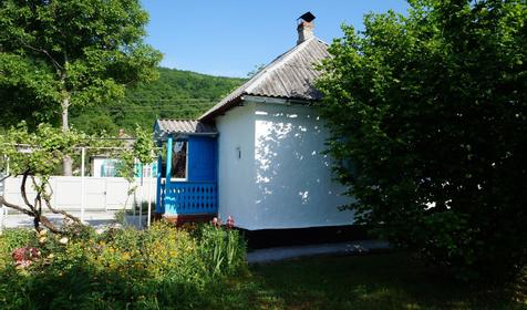 Частный дом "Удача", Республика Адыгея, Майкопский район, п. Каменномостский.