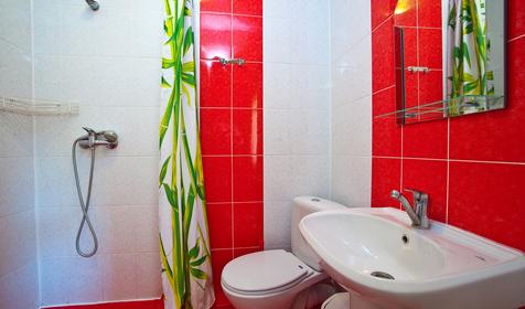 Номер ПК с балконом. Туристическая база отдыха Нефтяник, Туапсинский район, п. Бухта Инал