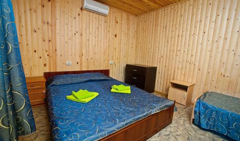 Двухкомнатный номер ПК с балконом. Туристическая база отдыха Нефтяник, Туапсинский район, п. Бухта Инал