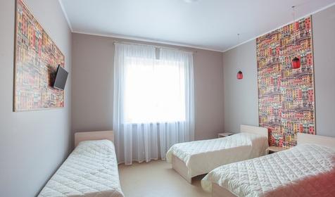 Трехместный стандарт Голландия. Гостевой дом Дом путешественника, г. Геленджик