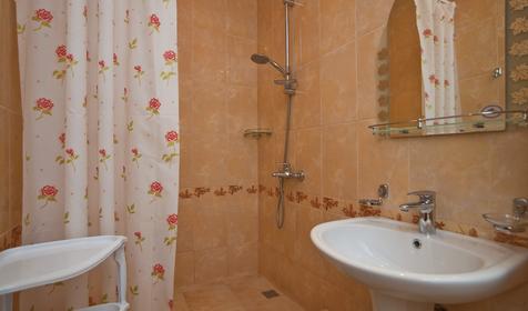 Полулюкс. Гостевой дом Любомир, г. Анапа, п. Витязево