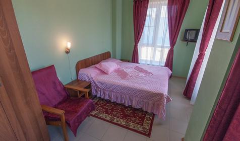 Четырехместный Двухкомнатный номер Люкс . Гостевой дом Алена, Туапсинский район, п. Джубга