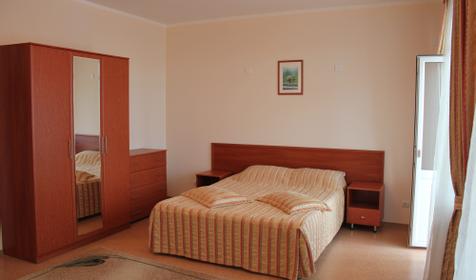 Трехкомнатный двухэтажный люкс. Отель Паллада, г. Анапа