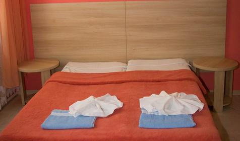 Трехместный семейный номер. Частная гостиница Голубая Бухта, г. Геленджик, мкр. Голубая бухта