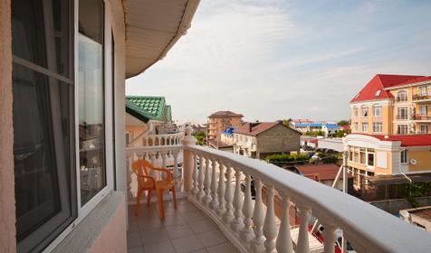 Двухкомнатный люкс. Гостевой дом АРТиКА, г. Анапа, п. Витязево