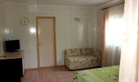 Трехместный комфорт. Частная мини-база отдыха Солнечная, ст. Должанская