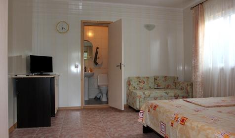 Трехместный комфорт. Частная мини-база отдыха Солнечная, ст. Должанская