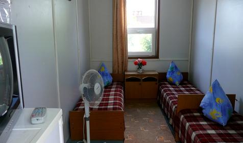 Трехместный (в домике)