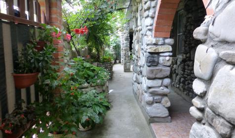 Частное домовладение По ул. Репина 11, Сочи, Аше