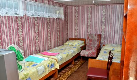 Трехместный эконом. Гостевой дом У Борисовны, г. Анапа